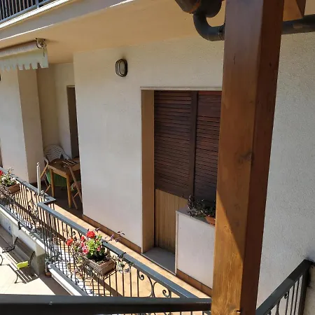 Casa Valery Ai Piedi Del Geoparco Majella Apartment *